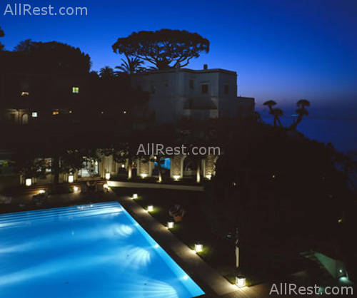 JK Place Capri 25